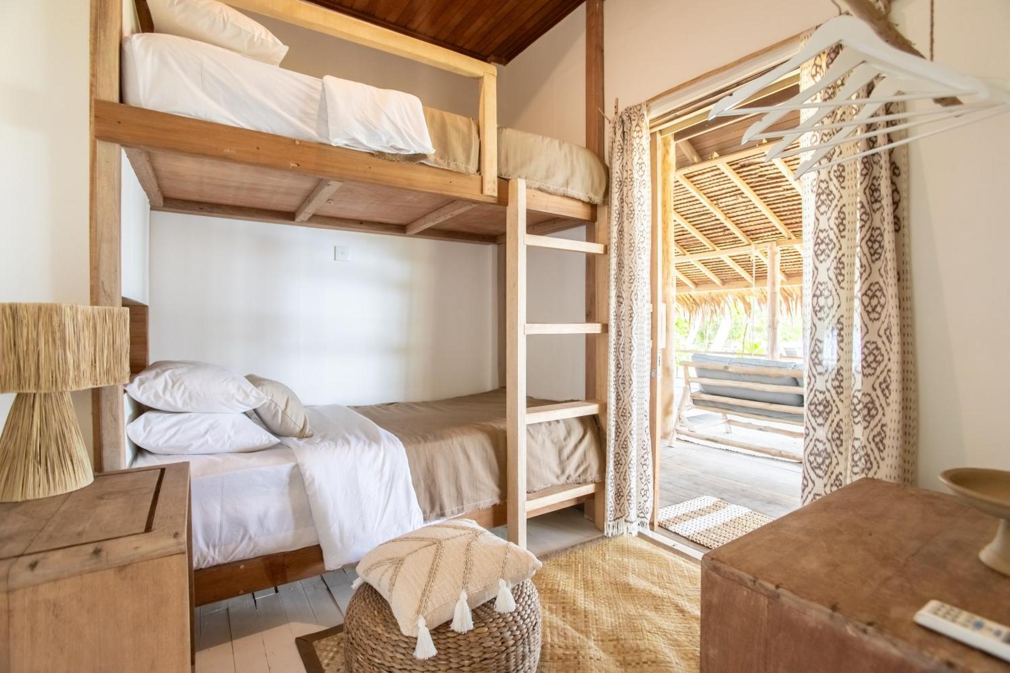 Aloita Resort Mentawai Tua Pejat Bagian luar foto