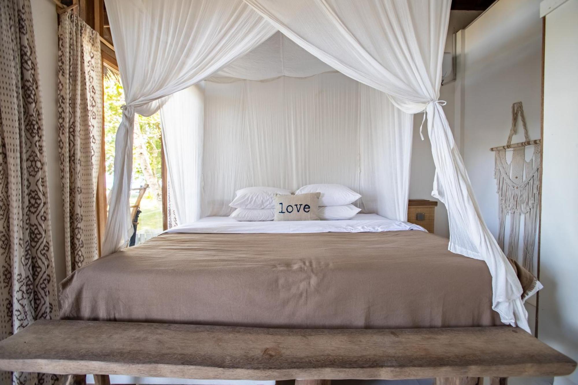 Aloita Resort Mentawai Tua Pejat Bagian luar foto